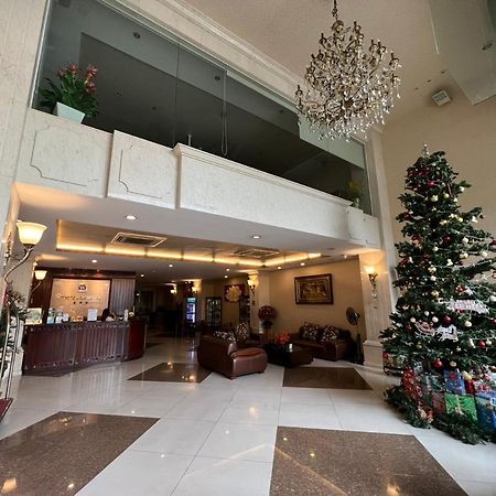 White Lion Hotel Хошимін Екстер'єр фото