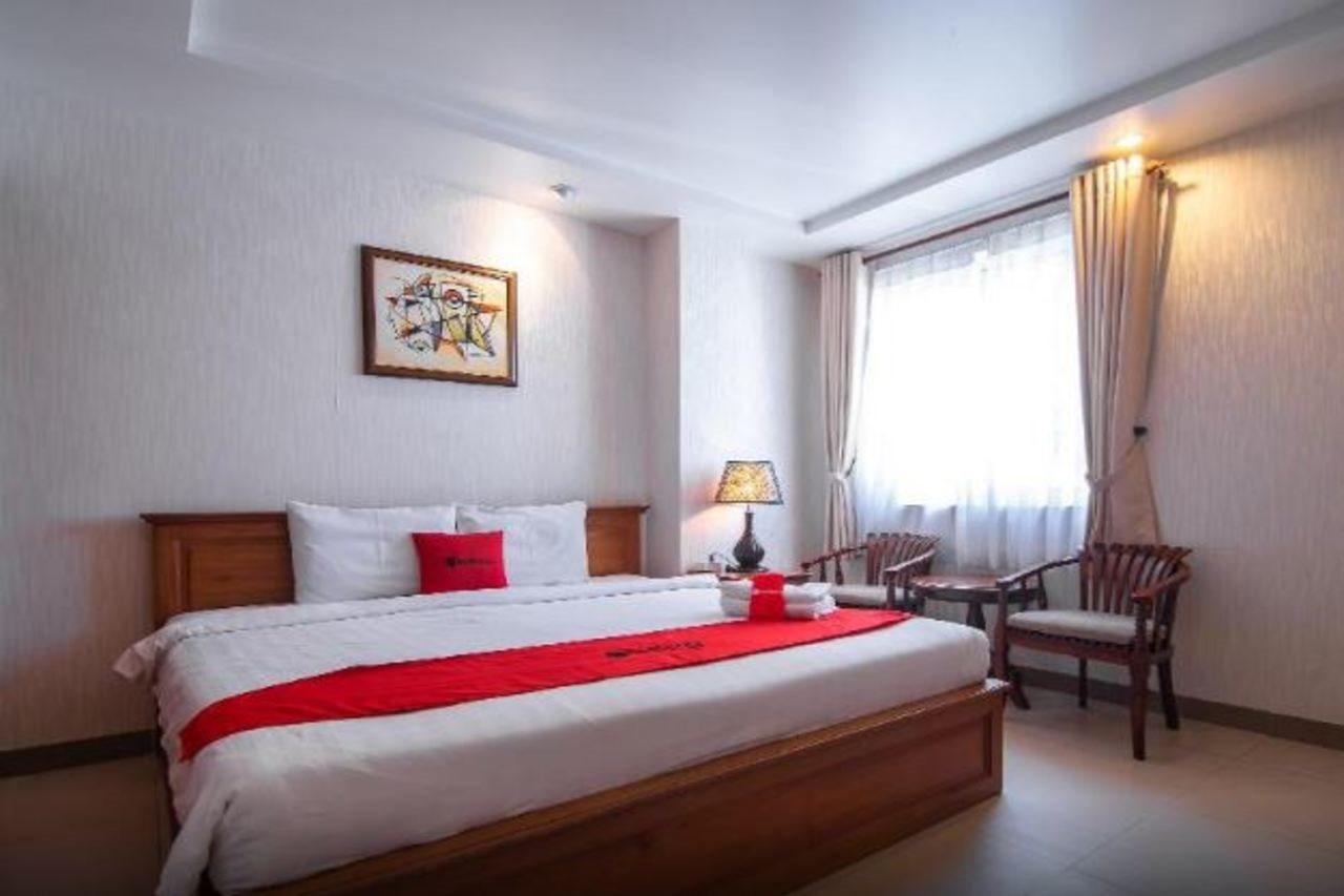 White Lion Hotel Хошимін Екстер'єр фото