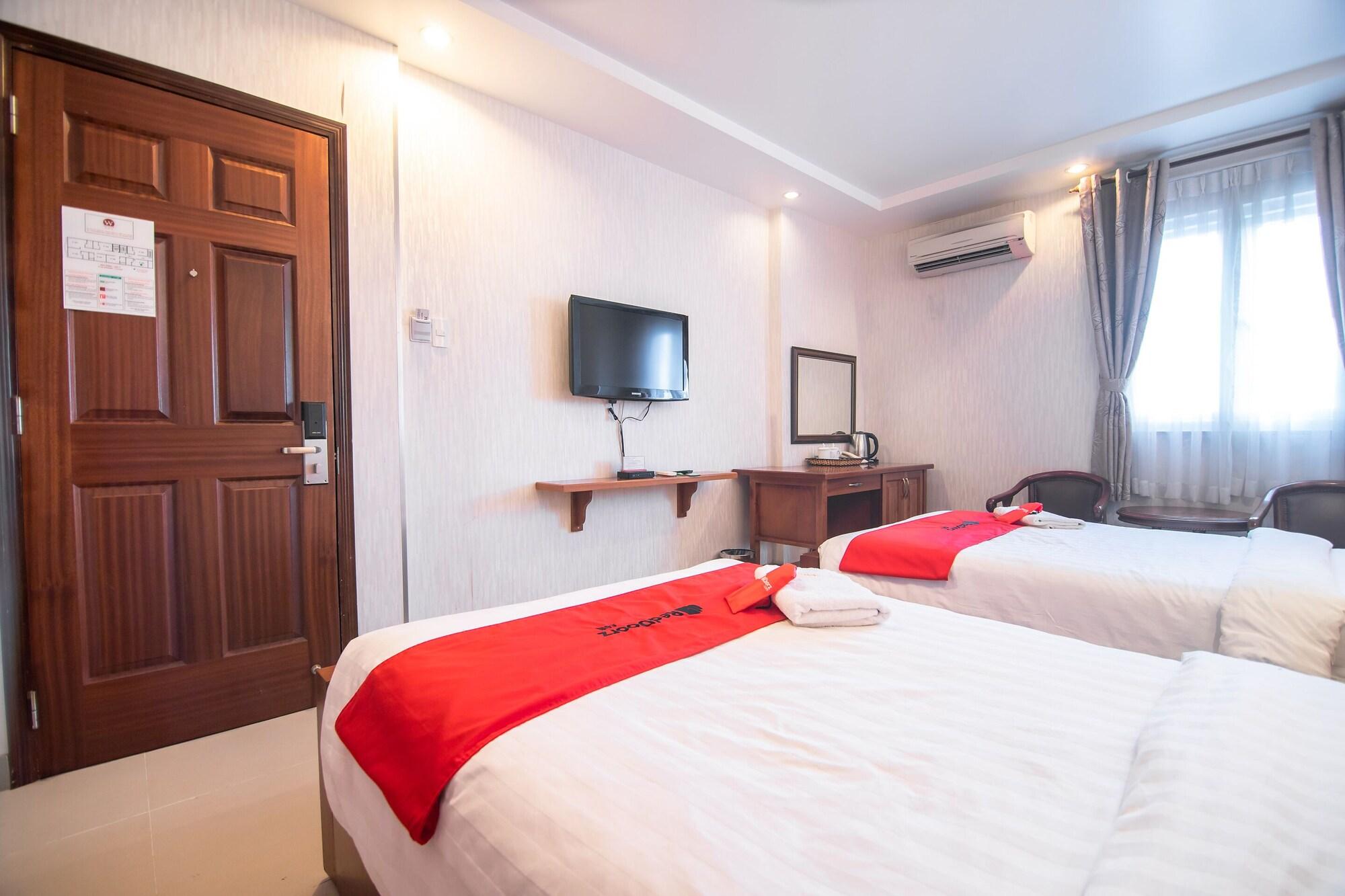 White Lion Hotel Хошимін Екстер'єр фото