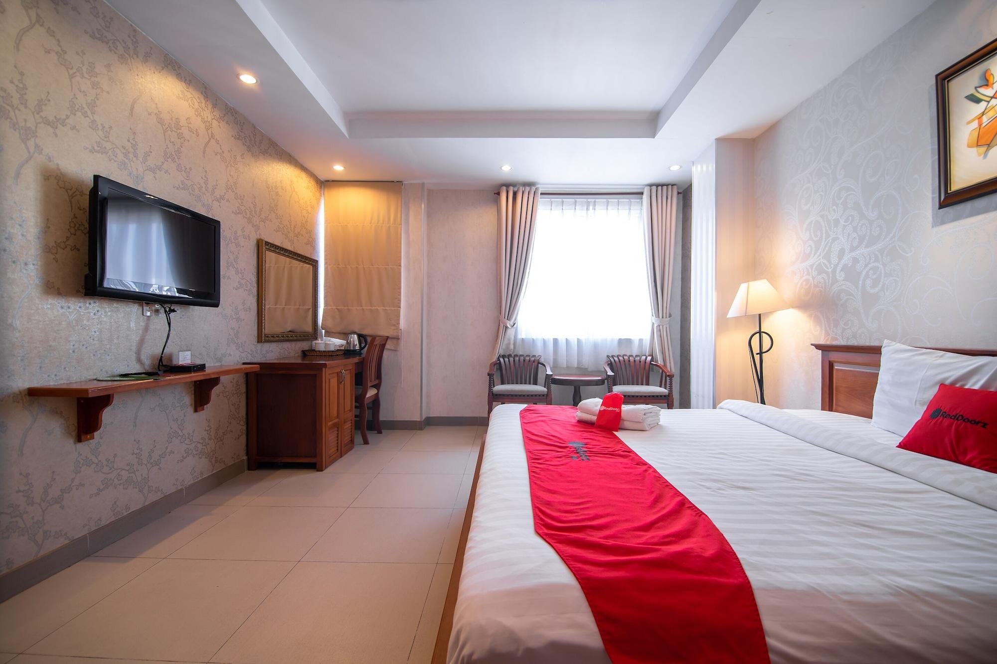 White Lion Hotel Хошимін Екстер'єр фото