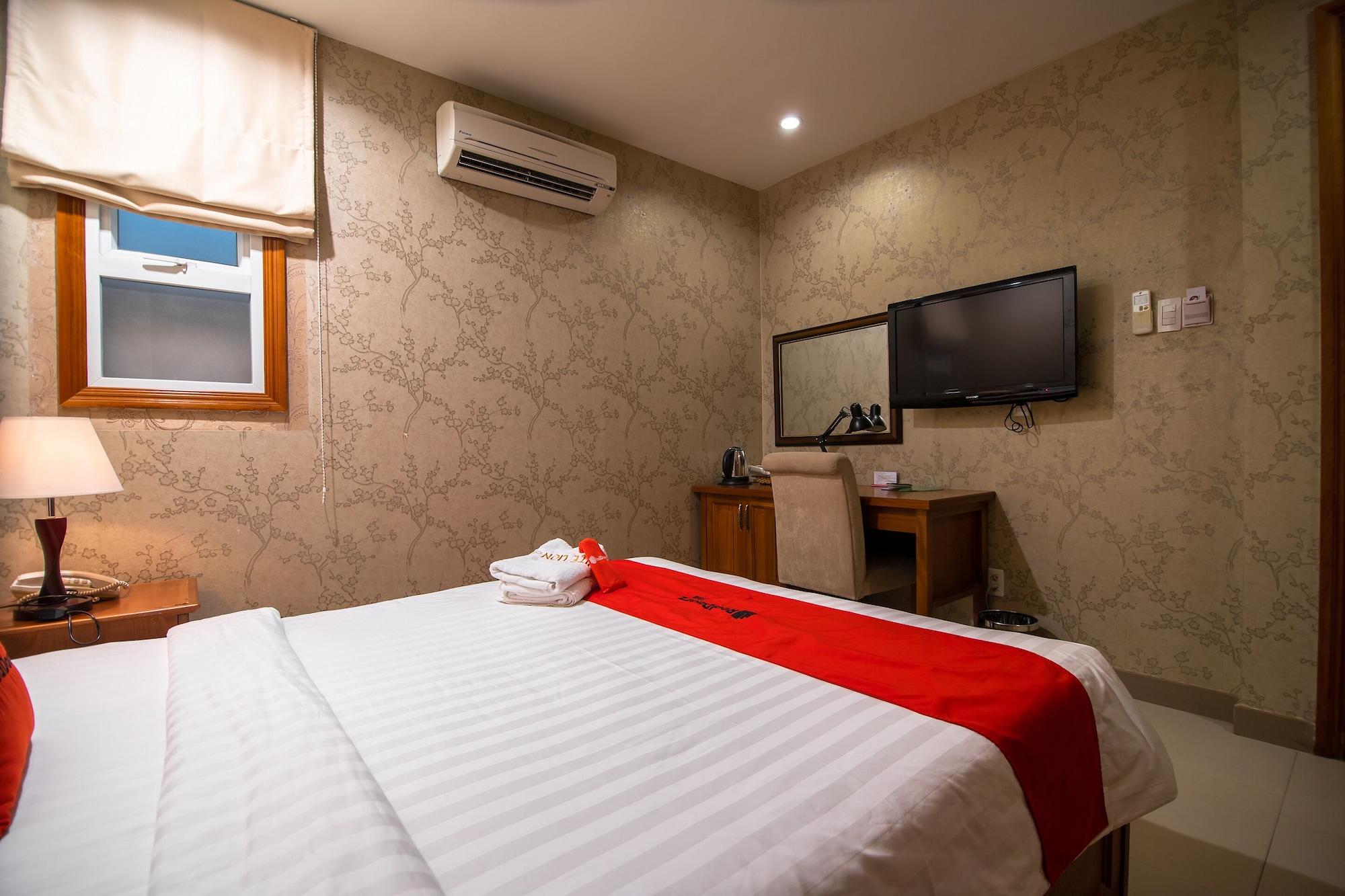 White Lion Hotel Хошимін Екстер'єр фото