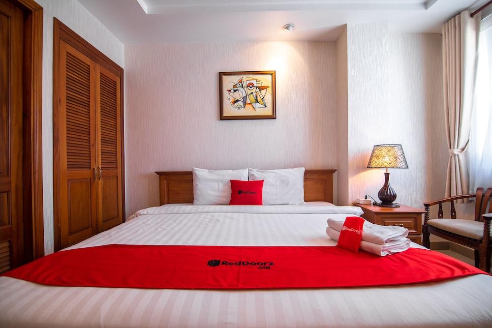 White Lion Hotel Хошимін Екстер'єр фото