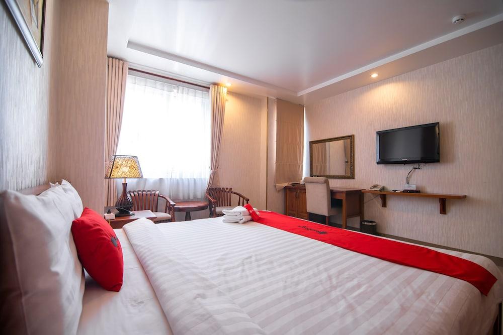 White Lion Hotel Хошимін Екстер'єр фото
