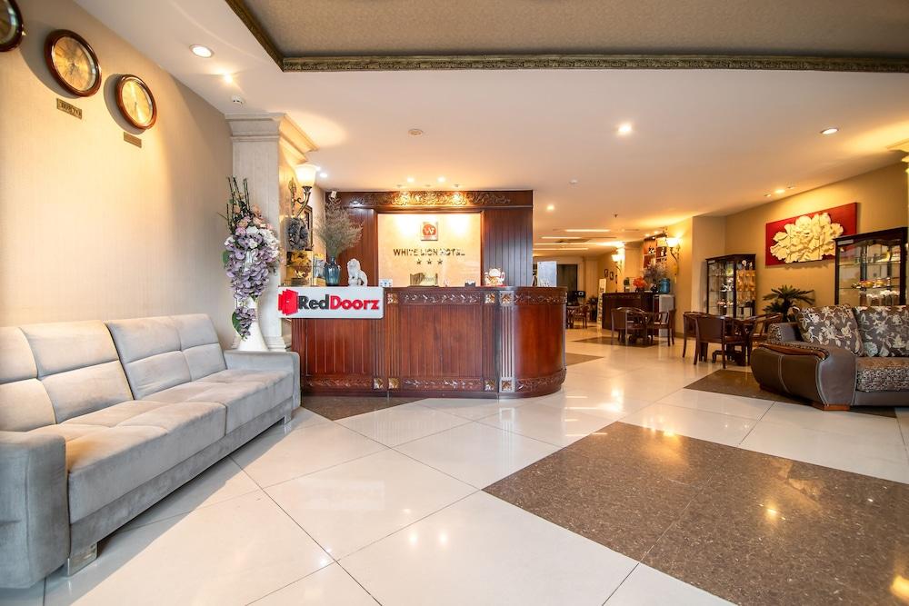 White Lion Hotel Хошимін Екстер'єр фото