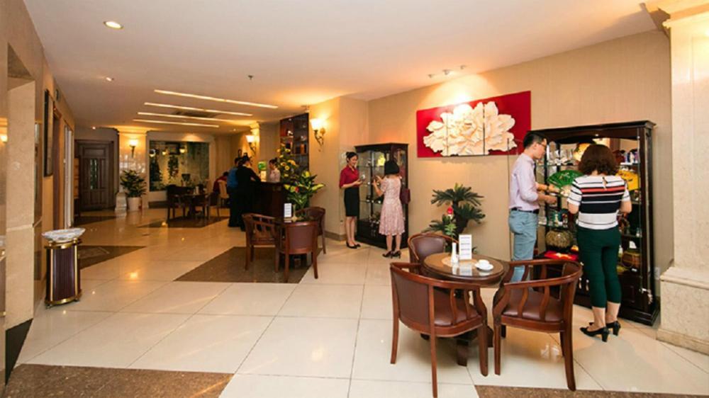White Lion Hotel Хошимін Екстер'єр фото