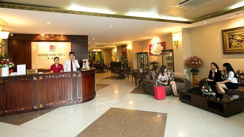 White Lion Hotel Хошимін Екстер'єр фото