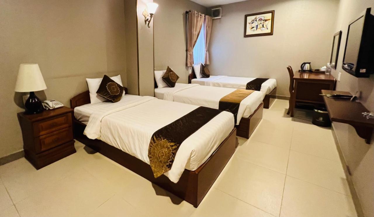 White Lion Hotel Хошимін Екстер'єр фото