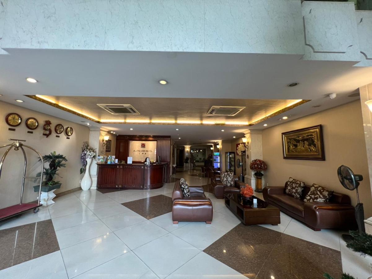 White Lion Hotel Хошимін Екстер'єр фото