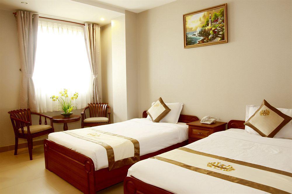 White Lion Hotel Хошимін Екстер'єр фото